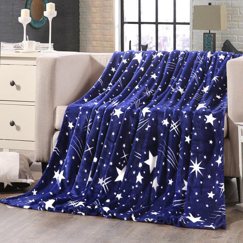 Soft and Cozy Flannel Blanket: Perfect for All Seasons