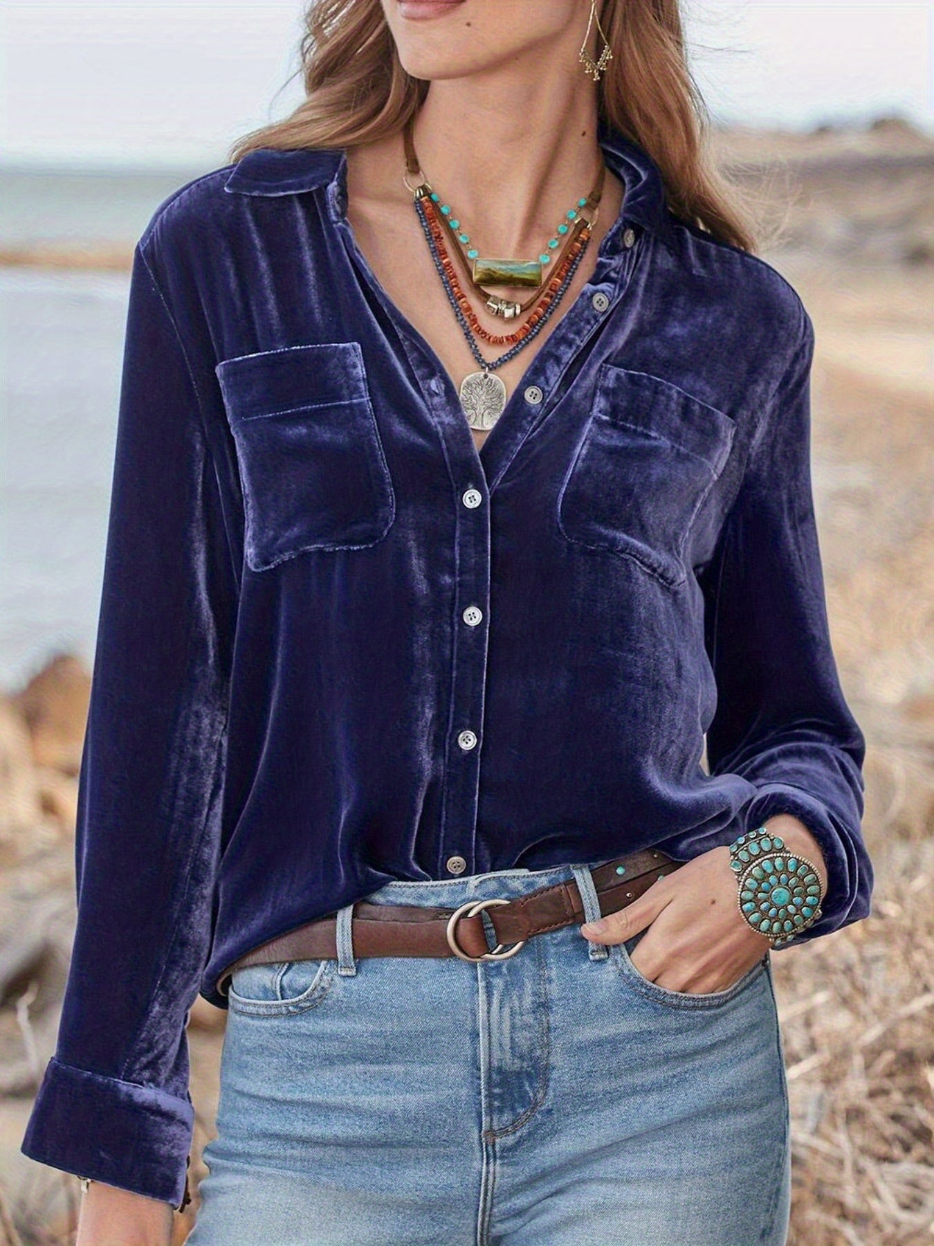 Women’s Long-Sleeved Velvet Shirt – Elegant, Versatile & Effortlessly Chic
