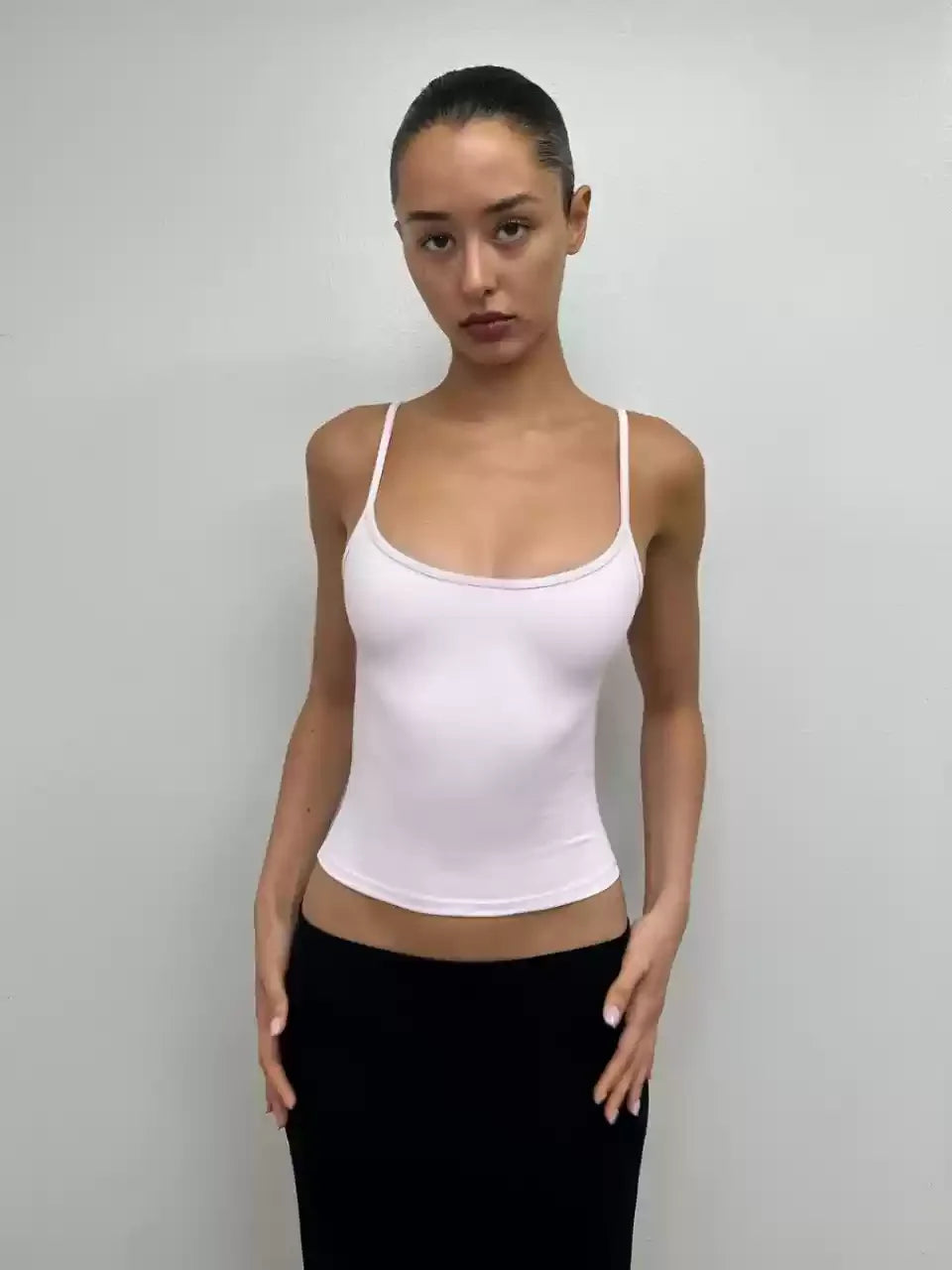 Women’s Seamless Yoga Tank Top – Slim Fit Elastic Fitness Camisole with Built-in Sports Bra