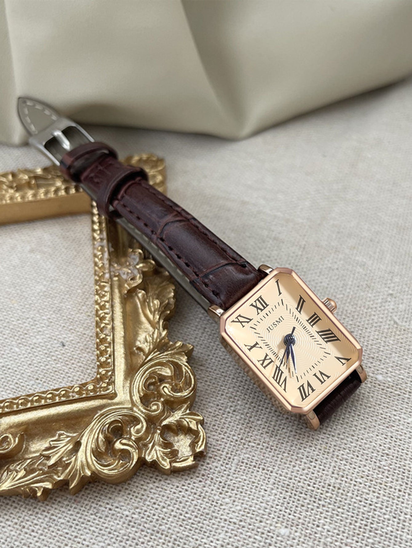 Women's Design Simple Fashion Square Watch Quartz Watch ETYN