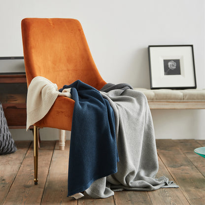 Versatile Sofa and Office Nap Blanket: Ideal for Single Use and Air Conditioning