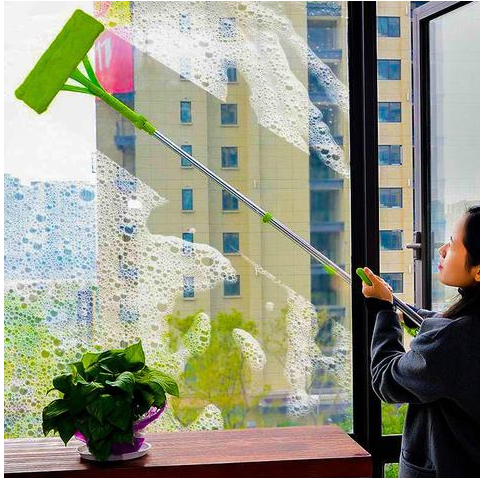 Retractable rotating glass cleaner - myETYN