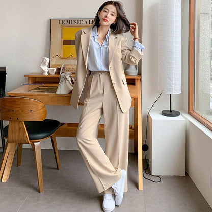 Female casual suit pants suit