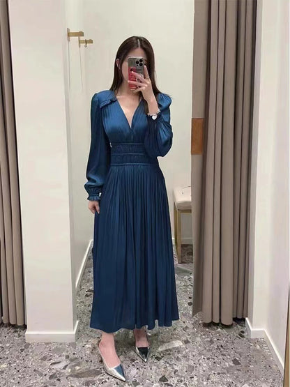 V-neck Waist-controlled Slimming Pleated Long Sleeve Dress