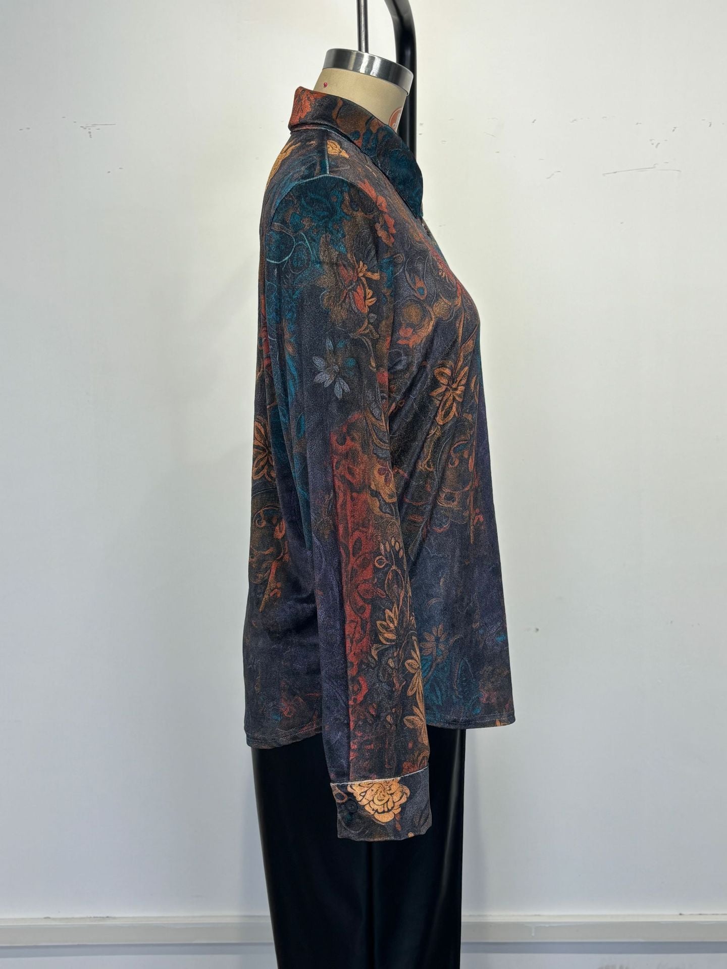 Women’s Retro Boho Floral Button-Down Blouse – Vintage Charm, Effortless Style