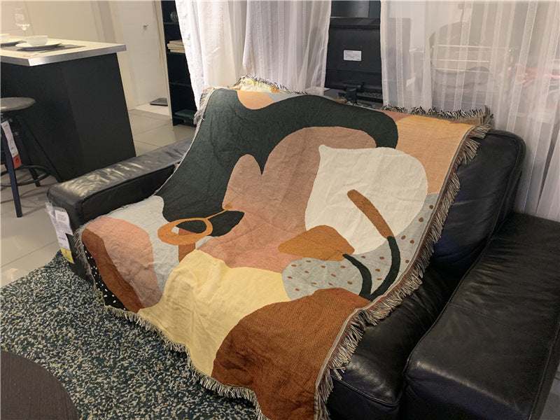 Innovative Tapestry Blanket: Add Creativity to Your Space