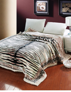 Extra-Thickened Blanket: Ultimate Comfort for Any Setting