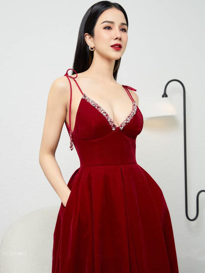 Deep V Neckline Suspender Sexy Backless Sleeveless Velvet Crimson Princess Dress myETYN