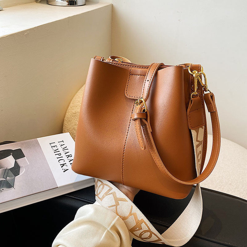 French Minority Design Simple Wide Shoulder Strap Bucket Bags Female myETYN