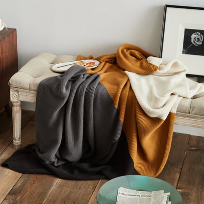 Versatile Sofa and Office Nap Blanket: Ideal for Single Use and Air Conditioning